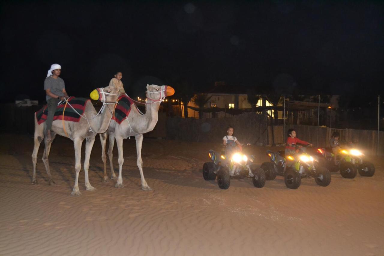 Farm Lebanon Guest House Abu Dhabi Bagian luar foto